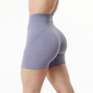 Alphalete OZONE SHORT 5.5" Lavendar